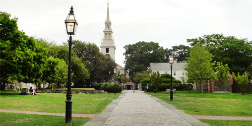Trinity Church in Newport – Colonial New England